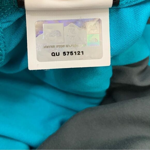 The North Face Women’s Reflex Core Athletic Shorts - Picture 9 of 12